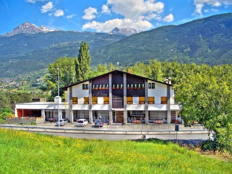 Hotel Sarre Dış mekan fotoğraf