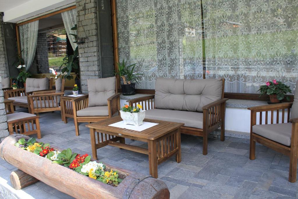 Hotel Sarre Dış mekan fotoğraf