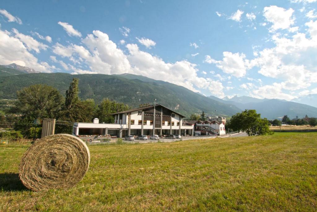 Hotel Sarre Dış mekan fotoğraf