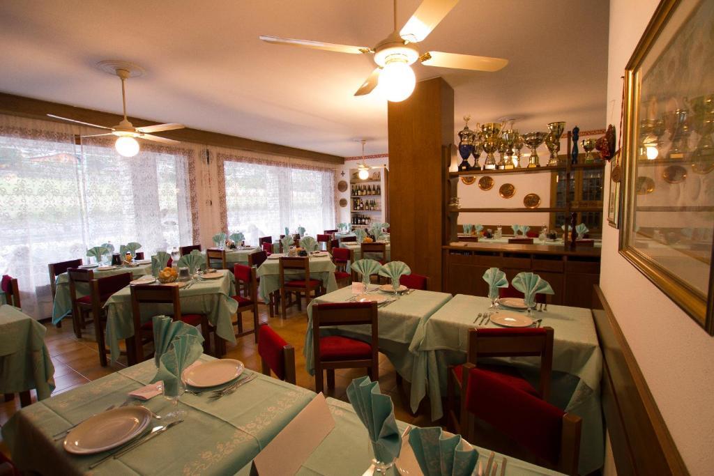 Hotel Sarre Dış mekan fotoğraf